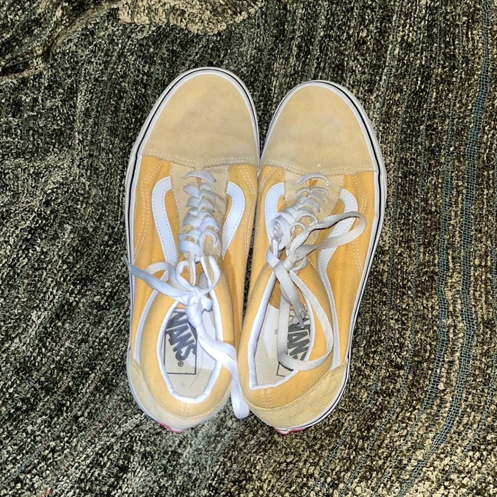 Yellow with white stripe Men’s 9 1/2 Vans